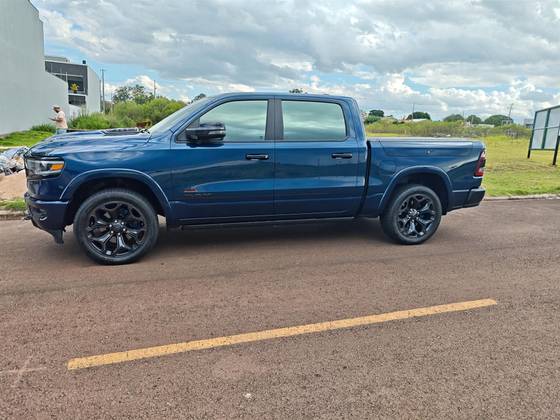 RAM 1500 5.7 V8 GASOLINA LIMITED NIGHT EDITION CD 4X4 AUTOMÁTICO RAM 1500 5.7 V8 GASOLINA LIMITED NIGHT EDITION CD 4X4 AUTOMÁTICO